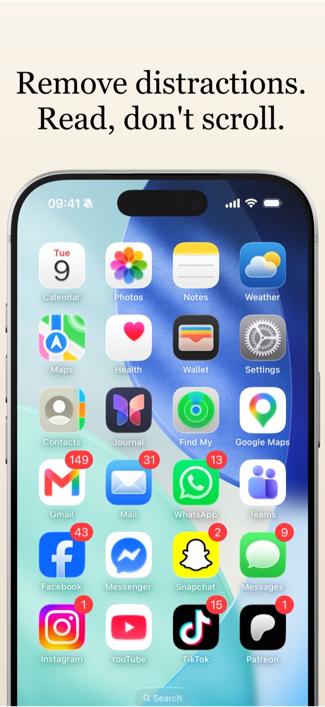 A Home Screen full of social apps with notification badges, the situation Pagina replaces.
